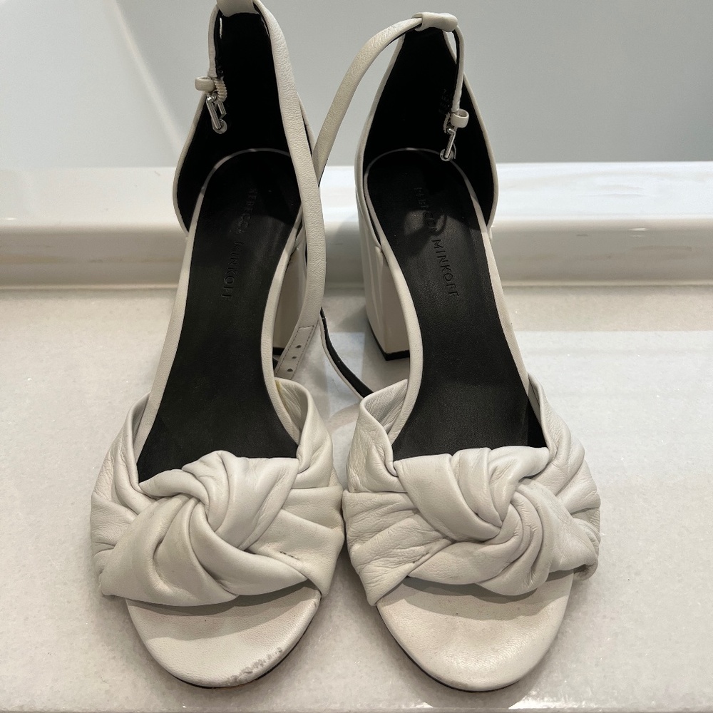 Rebecca Minkoff White Leather Knot Heel